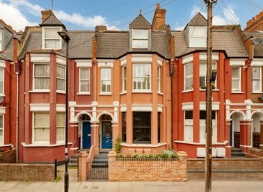 Properties for sale in Birnam Road - N4 3LJ view1