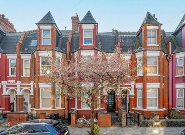 Properties for sale in Birnam Road - N4 3LQ view1