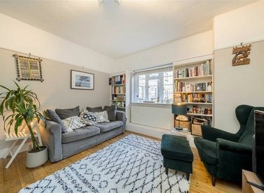 Properties for sale in Blackheath Hill - SE10 8DF view1