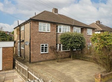 Blackmores Grove, Teddington, TW11