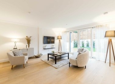 Properties for sale in Blenheim Close - SW20 9BD view1