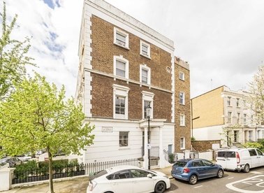 Properties for sale in Blenheim Crescent - W11 1NY view1