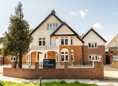 Blenheim Road, Raynes Park, SW20