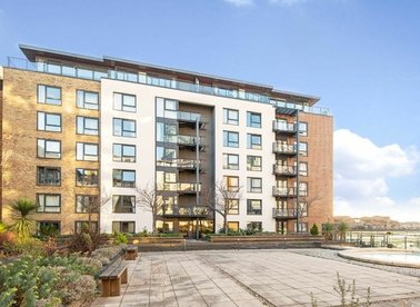 Boardwalk Place, London, E14