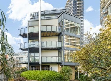 Boardwalk Place, London, E14