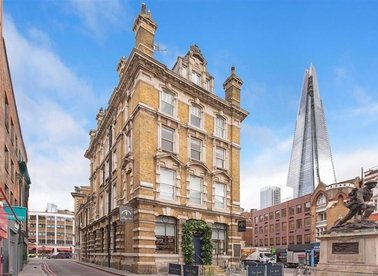 Properties for sale in Borough High Street - SE1 1XU view1