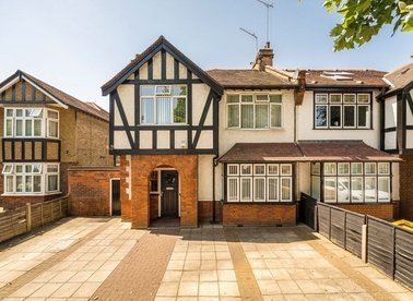 Properties for sale in Boston Road - W7 2AD view1