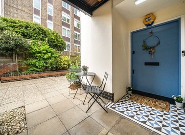 Properties for sale in Boundary Road - NW8 0HG view1