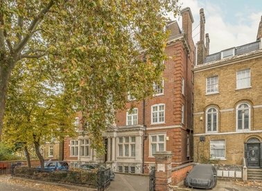 Properties for sale in Bow Road - E3 2AN view1