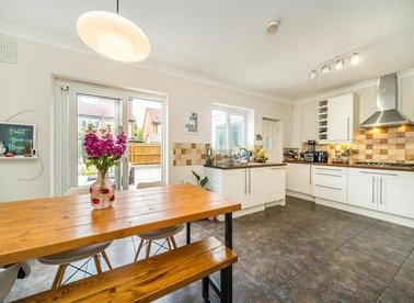 Properties for sale in Bowerman Avenue - SE14 6JG view1