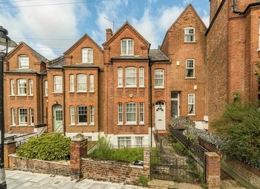 Properties for sale in Bramshill Gardens - NW5 1JH view1