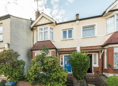 Properties for sale in Bramshot Avenue - SE7 7JN view1