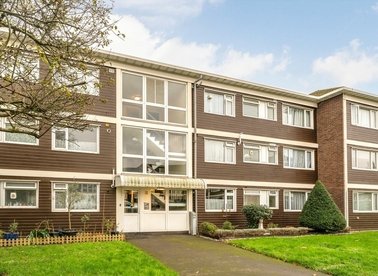 Properties for sale in Brent Lea - TW8 8JE view1