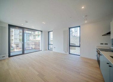 Properties for sale in Brent Way - TW8 8GR view1