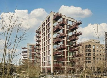 Properties for sale in Brent Way - TW8 8GR view1