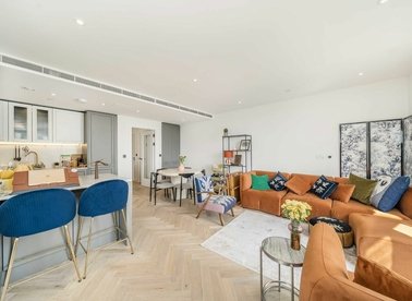 Properties for sale in Bridgewater Avenue - SW6 2FZ view1