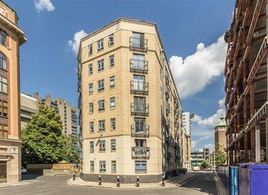 Properties for sale in Bridgewater Square - EC2Y 8AH view1