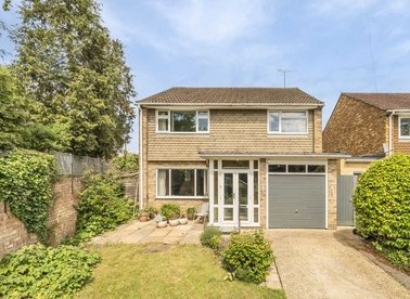 Properties for sale in Broad Lane - TW12 3AZ view1