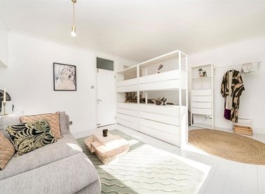 Properties for sale in Brockley Cross - SE4 1BE view1