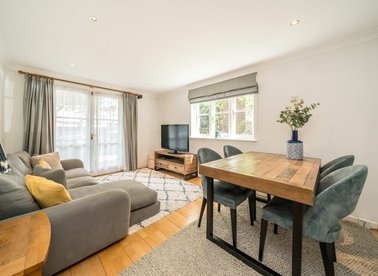 Properties for sale in Brompton Park Crescent - SW6 1SZ view1