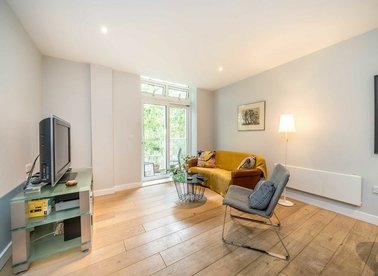 Properties for sale in Bromyard Avenue - W3 7BS view1
