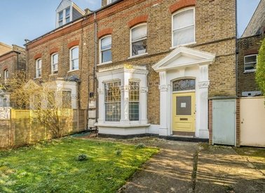 Properties for sale in Brondesbury Road - NW6 6BS view1