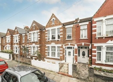 Properties for sale in Bruce Road - CR4 2BG view1