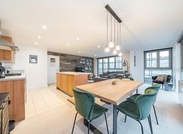 Properties for sale in Buckler Court - N7 8EF view1