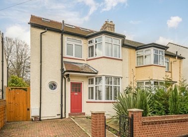 Properties for sale in Burney Avenue - KT5 8DF view1