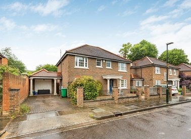 Properties sold in Burnside Close - TW1 1ET view1