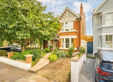 Properties for sale in Buxton Gardens - W3 9LF view1