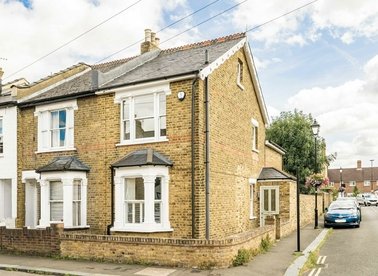 Properties for sale in Byfield Road - TW7 7AF view1