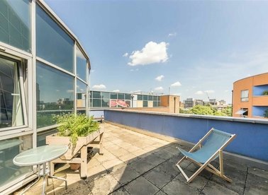 Properties for sale in Cable Street - E1W 3AG view1