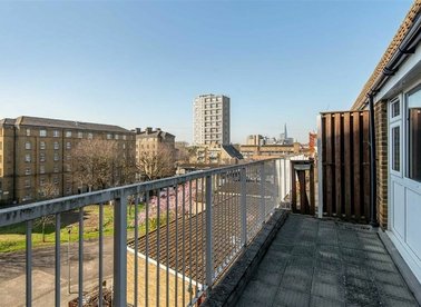 Properties for sale in Cable Street - E1W 3DR view1