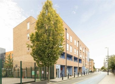 Properties for sale in Cable Street - E1W 3AG view1