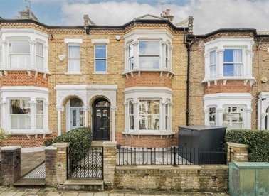 Properties for sale in Caldervale Road - SW4 9LZ view1