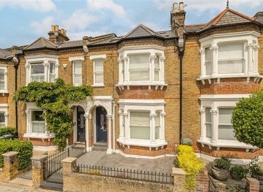 Properties for sale in Caldervale Road - SW4 9LY view1