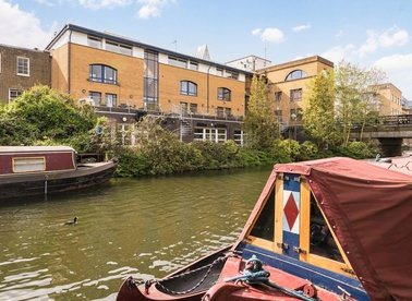 Properties for sale in Caledonian Road - N1 9UU view1