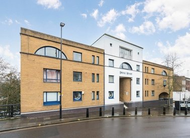 Properties for sale in Caledonian Road - N1 9UU view1