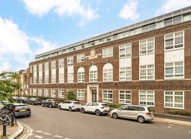 Properties for sale in Camberwell Grove - SE5 8FB view1
