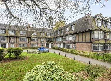 Properties for sale in Cambridge Park - TW1 2JN view1