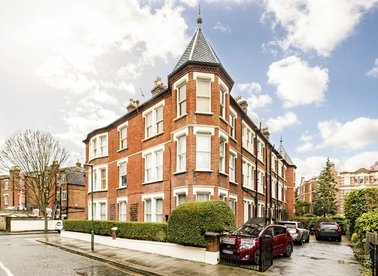 Properties for sale in Cambridge Road - TW1 2JA view1