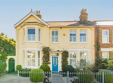Properties for sale in Cambridge Road - TW11 8DR view1