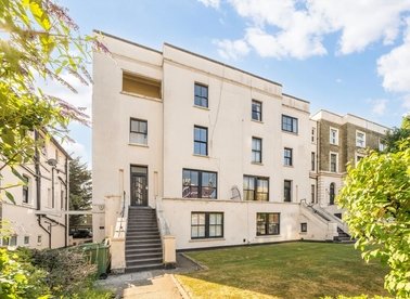 Properties for sale in Camden Road - N7 0LG view1