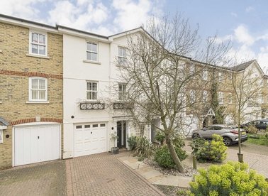 Properties for sale in Candler Mews - TW1 3JF view1