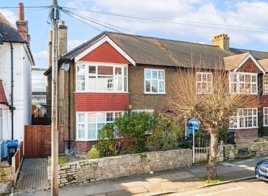 Properties for sale in Cannon Hill Lane - SW20 9EP view1