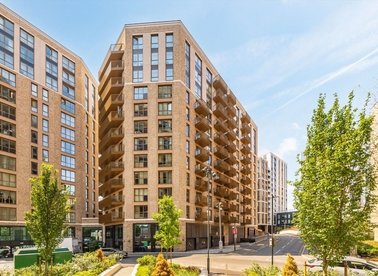 Properties for sale in Capital Interchange Way - TW8 0SL view1