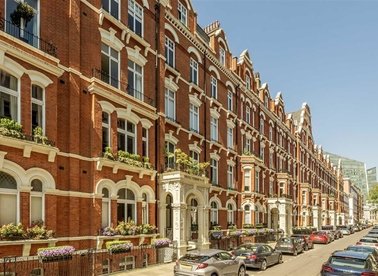 Properties for sale in Carlisle Place - SW1P 1HY view1
