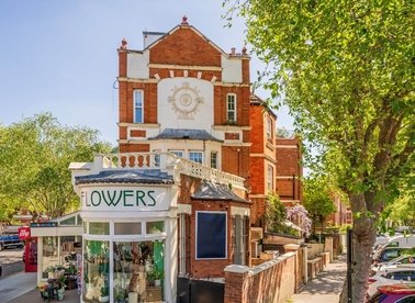 Properties for sale in Castellain Road - W9 1EX view1
