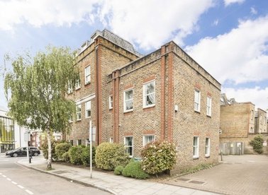 Properties for sale in Castlegate - TW9 2LQ view1